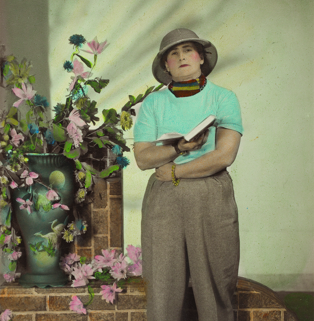 Eve Langley in a 1954 publicity photograph for White Topee. (June Lilian Langley papers, State Library of New South Wales, MLMSS 3898, Eve and June Langley pictorial material, ca 1860–ca 1979).